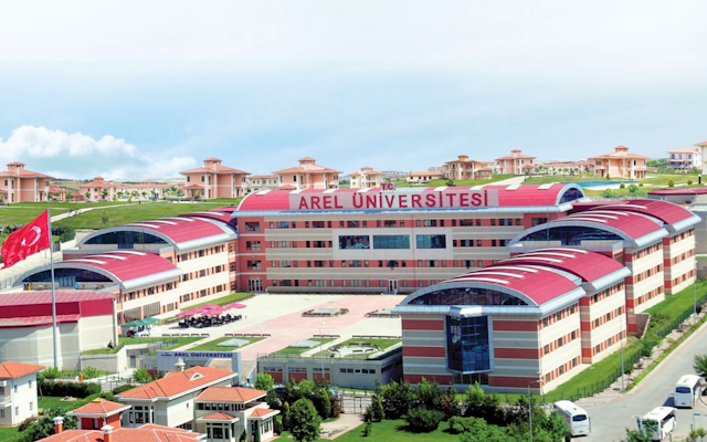 جامعة اسطنبول اريل